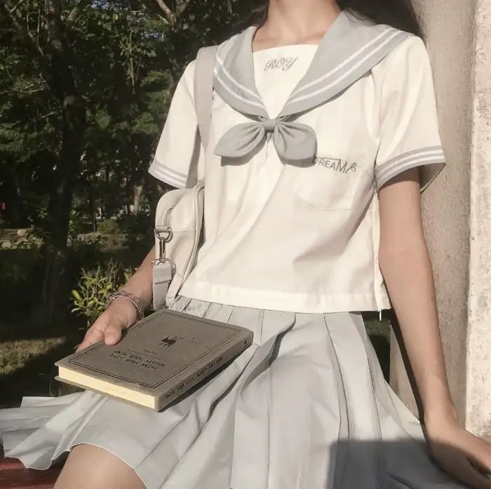 假千金被读心后,炮灰们人设崩了